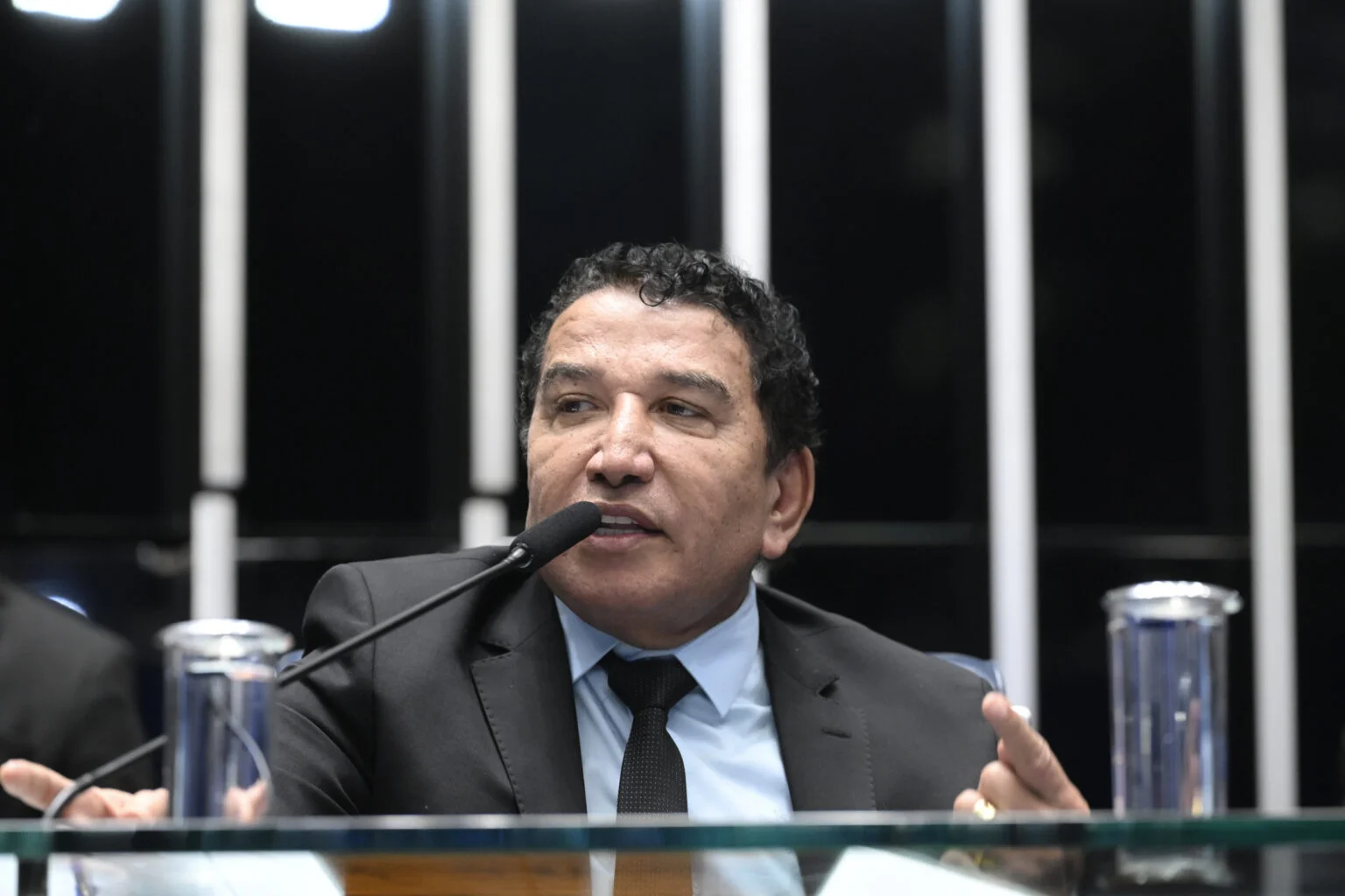 Magno Malta aciona CNJ contra juiz que condenou casal por homeschooling em SP